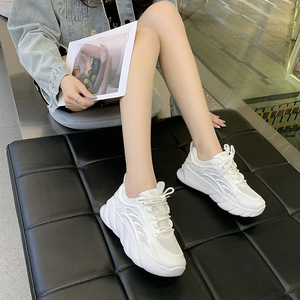 Chaussures de sport pour femmes, nouvelles chaussures de printemps, couleur unie, chaussures décontractées pour étudiantes, chaussures blanches respirantes, baskets de course - Product Image 6