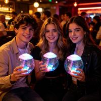Gobelets LED Disco Ball pour enfants en plastique avec paille pour Halloween – Gobelets transparents pour fêtes, promotions et rassemblements en bar