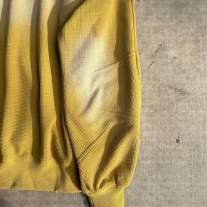 Sudadera con Capucha Extra Grande de Alta Calidad con Logotipo Personalizado, Estilo Desgastado, Tejido Waffle, 100% Algodón, Cierre de Cremallera - Product Image 3