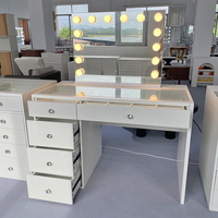 Meilleure Vente Coiffeuse Moderne Blanche à 5 Tiroirs avec Panneau Miroir LED, Mignonne Coiffeuse de Maquillage pour Chambre, Style Bois avec Rangement