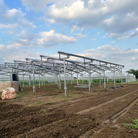 Support solaire photovoltaïque multi-portées en acier galvanisé à chaud, adapté aux pentes, pour projets agricoles