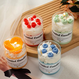 Bougie parfumée créative en verre au design crème de fruits, pour décoration de table, souvenir de célébration - Product Image 1