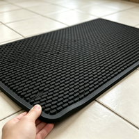 Tapis de bar en caoutchouc gaufré 3D avec logo personnalisé en gros Patch en PVC souple avec tasse Sous-verre Logo personnalisé en silicone souple