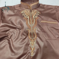 Nouvelle Tunique Musulmane à Manches Courtes et Col Montant Style Qatarien pour Homme