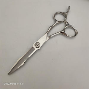 Ciseaux de coiffure Inoue Kagaku, lame droite de 6 pouces, ciseaux de beauté professionnels, pour droitiers, en acier inoxydable 440C - Product Image 4