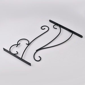 Wenzhou Platinum Link Wrought Iron <b>Wall</b> Mounted Plant Stand Black Irregular Shape <b>Display</b> Shelf For Flowers Bird Feeder Lantern - Product Image 4