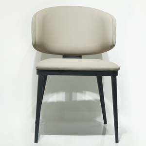 <span class=keywords><strong>Chaise</strong></span> de <span class=keywords><strong>salle</strong></span> <span class=keywords><strong>à</strong></span> <span class=keywords><strong>manger</strong></span> <span class=keywords><strong>en</strong></span> <span class=keywords><strong>cuir</strong></span> moderne de luxe Modhomi pour table <span class=keywords><strong>à</strong></span> <span class=keywords><strong>manger</strong></span> Chaises de <span class=keywords><strong>salle</strong></span> <span class=keywords><strong>à</strong></span> <span class=keywords><strong>manger</strong></span> modernes de luxe avec pieds <span class=keywords><strong>en</strong></span> métal pour restaurant et maison - Product Image 5