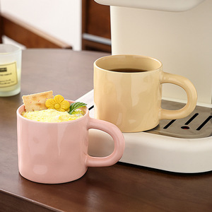 แก้วเซรามิกสีชมพูและสีเหลืองเคลือบด้านพอร์ซเลนความจุขนาดเล็กสำหรับดื่มชายามบ่ายดีไซน์เรียบง่าย - Product Image 1