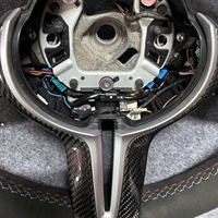 Volant sport complet M en suède avec garniture en carbone tressé et éclairage LED pour BMW F10 M5 F20 F30 F32 M3 F80 M4 F82 M2 F87 F90 F11 F13 X5 F15