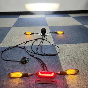 EBKE Ensemble de feux de tricycle pour vélo électrique Clignotant Feu stop Klaxon 6W Feux de croisement Câble étanche Feu avant arrière pour <span class=keywords><strong>EMTB</strong></span> - Product Image 2