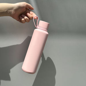 <span class=keywords><strong>Prix</strong></span> de gros 12oz 20oz Bouteille isotherme de voyage à double paroi Gym avec logo personnalisé Bouteille isotherme en acier inoxydable Bouteille de sport douce au toucher - Product Image 5