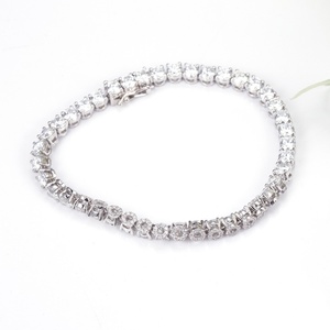 Bracelet tennis en or blanc 14 carats avec diamants de laboratoire personnalisés Messi Jewelry MSB-543 pour femmes - Product Image 1