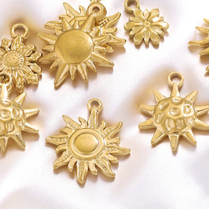 Collana e Bracciale Vintage Placcati Oro 18K in Acciaio Inossidabile Impermeabile con Ciondolo a Croce Solare e Amore, Fai da Te, per Commercio Transfrontaliero - Product Image 3