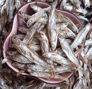 Cao Cấp 250G Số Lượng Lớn Bán Buôn Đông Khô Đ<span class=keywords><strong>a</strong></span> Mù<span class=keywords><strong>a</strong></span> Xuân Cá Xử Lý Cho Vật Nuôi Protein Cao Tự Nhiên Thức Ăn Vật Nuôi - Product Image 1
