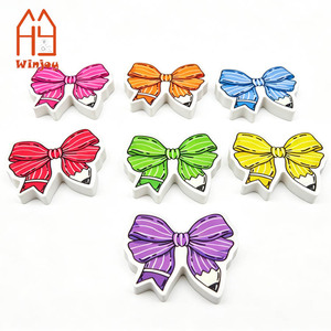 Gommes à effacer colorées en forme de nœud, Gommes en vrac au design nœud papillon <span class=keywords><strong>Kawaii</strong></span>, Fournitures de correction scolaires adorables pour les étudiants et les cadeaux de fête - Product Image 6