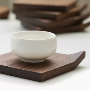 Posavasos Cuadrado de Madera Maciza, Nogal Negro/Haya, Aislante del Calor, Portavasos, Ecológico - Product Image 2