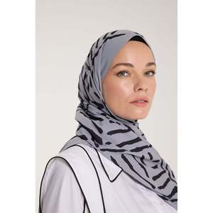 Pure Tone Shawl - V Pattern - Silver - Black - V Pattern - Silver - Black - Product Image 4