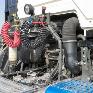 Sinotruk HOWO N7 Tractor Truck 371HP 375HP Hohan Truck Trailer Head 400HP Prive Mover para Arabia Saudita - Product Image 5