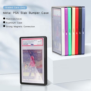 Porta Tarjetas Magnéticas Transparente para Tarjetas Graduadas /CGC/CCIC con Diseño Plegable y Portátil - Product Image 6