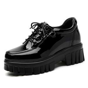 Nouvelles chaussures en cuir à semelle épaisse pour femmes, style coréen polyvalent, chaussures à semelle épaisse, style britannique tendance - Product Image 5