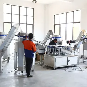 Otomatik tek kullanımlık şırınga şırınga montaj makinesi şırınga üretim makinesi