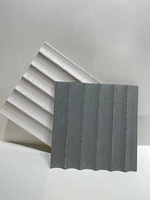 Panneau ondulé durable, léger, imperméable, ignifuge, flexible, en pierre, design moderne, travertin pour murs intérieurs et extérieurs