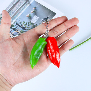 Porte-clés en PVC simulé en forme de piment, légume, alimentaire, poivron rouge, vert et jaune, pour sac à dos d'étudiant créatif - Product Image 1