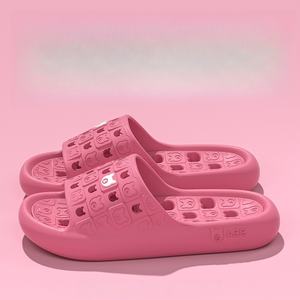 Pantuflas de baño antideslizantes para adultos, múltiples estilos y colores, pantuflas cómodas y a la moda. - Product Image 5