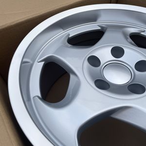 ล้อกังหันขนาด17นิ้วแบบขอบล้อ21 <span class=keywords><strong>E35</strong></span> M5 5X120ล้อเงินสำหรับ <span class=keywords><strong>BMW</strong></span> E34 E31 E28 E36 E24 E39 E32 E46ล้อรถโดยสาร - Product Image 3