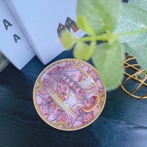 Offre Spéciale : Service de Table Nordique de Luxe Rose et Vert – Tasses et Soucoupes en Porcelaine à Bord Droit - Product Image 5