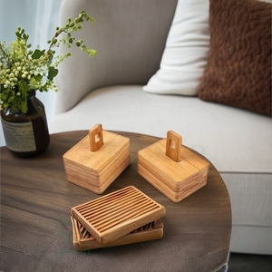 Juego de Posavasos Reutilizables Clásicos de Bambú Natural para Bebidas Frías y Calientes con Revestimiento Protector - Product Image 4