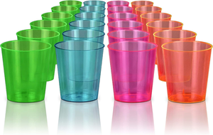 Verre à shot miniature en plastique de 1 oz avec couleur, design élégant pour mariage ou fête - Product Image 2