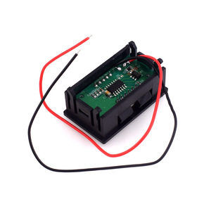 Voltímetro Digital 800B con Pantalla LED de 0.56 Pulgadas, Medición de Voltaje de Dos Cables de 4.5V-30V CC - Product Image 1