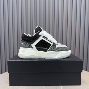 รองเท้าวิ่งลำลองดีไซน์หรูหรา Amiry สำหรับผู้ชายและผู้หญิง รองเท้าผ้าใบกีฬาแบบสั่งทำพิเศษ สไตล์เดินสบาย ผลิตจากหนังแท้คุณภาพสูง - Product Image 4