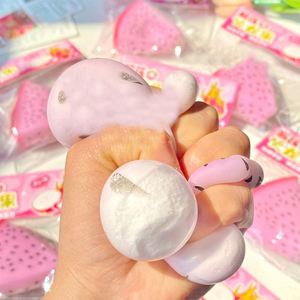 Juguete Antiestrés de TPR con Forma de Pitaya y Kiwi en Rodajas de 8.8cm, Regalo para Niños y Adultos, Diversión para Jugar Broma con Amigos - Product Image 2