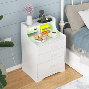 Mesa <span class=keywords><strong>de</strong></span> <span class=keywords><strong>Noche</strong></span> Moderna con 3 Cajones, Luz LED y Estación <span class=keywords><strong>de</strong></span> Carga, con Estante Abierto para Dormitorio, Habitación Pequeña o Espacio Reducido - Product Image 2