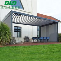 Pergola bioclimatique en aluminium, pergola électrique automatique d'extérieur avec verre coulissant