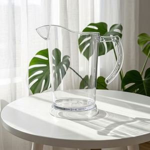 Carafe à bière personnalisée écologique, design classique, réservoirs d'eau en plastique durables, poignées de taille standard, capacité de 1,5 L, gobelets à jus en acrylique - Product Image 2