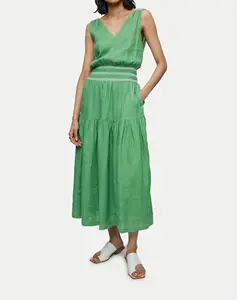 사용자 정의 여름 여성 퍼즐 녹색 패션 휴일 리넨 pleated 세부 낮은 v 넥 민소매 여성 슈퍼 긴 드레스