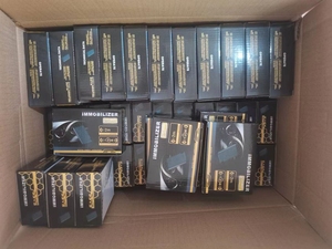 2.4ghz RFID güvenlik sistemi otomatik kilit motoru anahtarsız Alarm koruma Anti hırsızlık araba <span class=keywords><strong>Immobilizer</strong></span> ile 2 uzaktan kumanda - Product Image 5