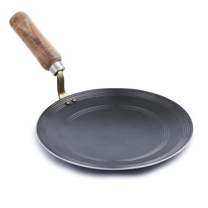 Plancha de hierro premium de alta resistencia con mango de madera para preparar roti, dosa, chapati y uso diario en la cocina. - Product Image 1