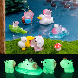 Mini Llaveros de Capibaras Figuras Luminosas de Resina DIY Animales Artesanales Adornos para Micropaisajes Plantas en Maceta Suministros de Decoración - Product Image 1