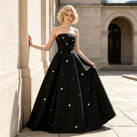 Robe de gala, robe de soirée à paillettes, robe de soirée sans manches en satin noir longue jusqu'au sol avec des perles florales