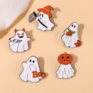 Pin de solapa profesional personalizado de metal, estilo horror, para ropa de moda, sombrero, suave y rígido, para Halloween, con logotipo y temática de cruz, al por mayor - Product Image 2