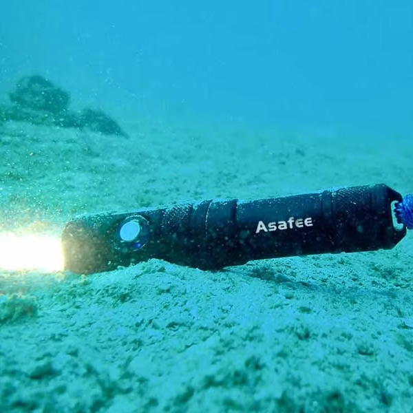Asafee Professional DT15 Dive Waterproof Torch Aluminum Alloy Underwater Scuba Diving Lamp Flashlight with Type-C Charging