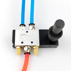 วาล์วควบคุมแบบแมนนวล Jinen 4Ha230C-08 ขนาด 1/4 นิ้ว ทำจากอลูมิเนียมอัลลอย สำหรับอากาศและแก๊ส 3 ตำแหน่ง 5 ทาง แบบกดมือ ชนิดปิดกลาง - Product Image 1