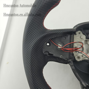 Volante Deportivo de Fibra de Carbono y Cuero Perforado con LED de Alta Calidad para Dodge Challenger - Product Image 4