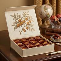 Boîtes cadeaux de luxe romantiques personnalisées en carton gaufré, élégantes, de qualité supérieure, avec fermeture magnétique, pour confiseries arabes