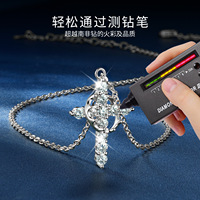 Collier pendentif croix couronne en argent sterling 925 plaqué or, serti d'un moissanite VVS de 3 mm taille ronde, pour femmes.