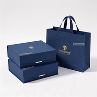 Coffret cadeau électronique personnalisé réutilisable, emballage de luxe avec estampage or, boîte rigide magnétique de marque avec insert en velours